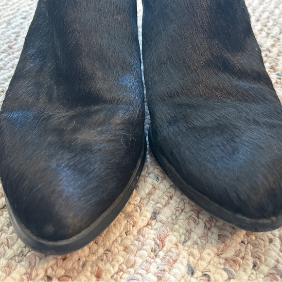 Wishbone Collection: Black Ankle Boots, Size: 7.5 - Picture 4 of 13